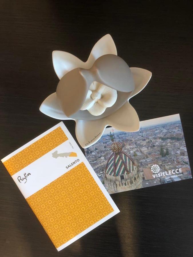 Dea Del Salento Apartment เลชเช ภายนอก รูปภาพ