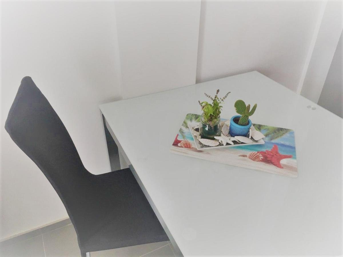 Dea Del Salento Apartment เลชเช ภายนอก รูปภาพ